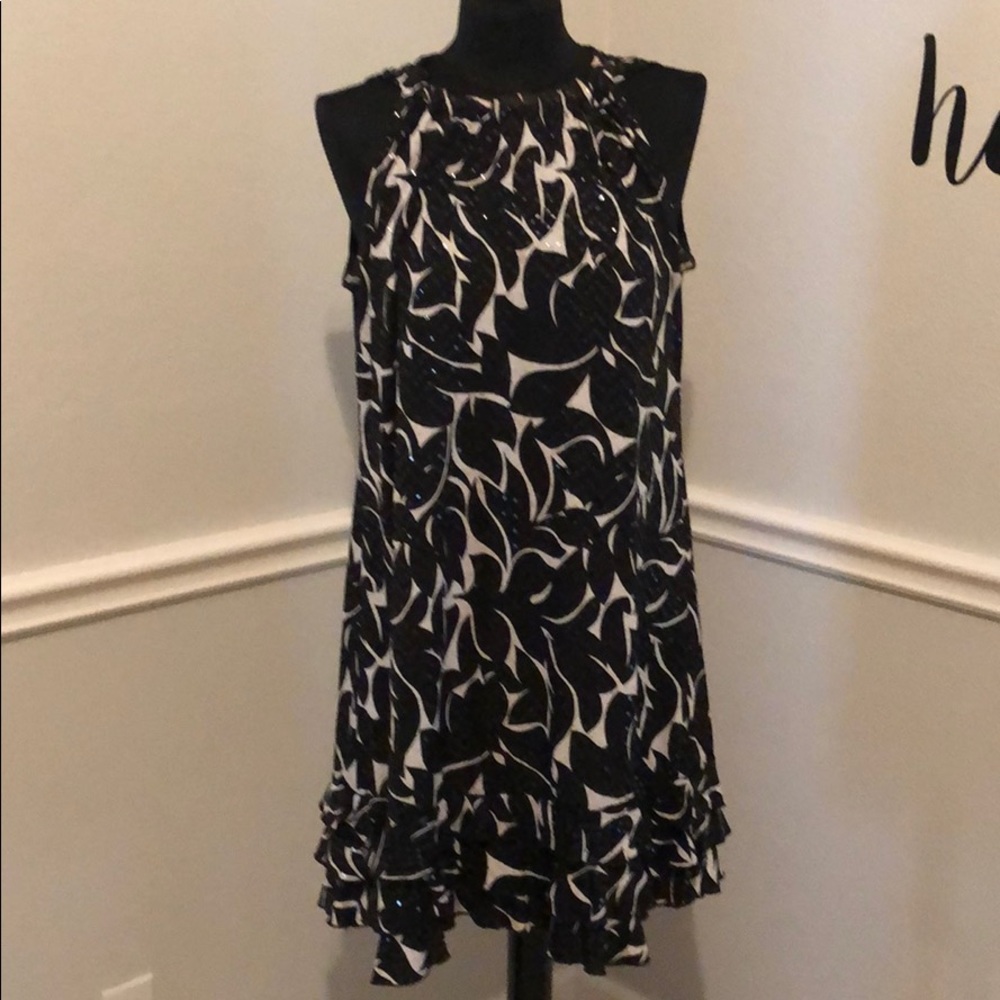 Above the knee sassy flirty dinner dress size 14